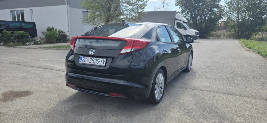 Honda Civic 2,2 reg. do 12/26, Vrlo dobro stanje, fotografija 15