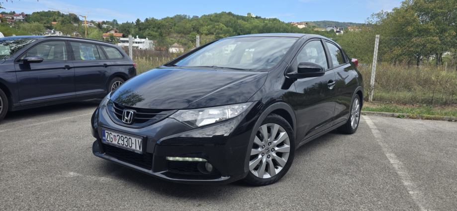 Honda Civic 2,2 reg. do 12/26, Vrlo dobro stanje, fotografija 6