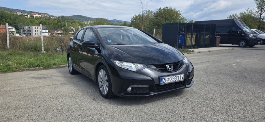 Honda Civic 2,2 reg. do 12/26, Vrlo dobro stanje, fotografija 9