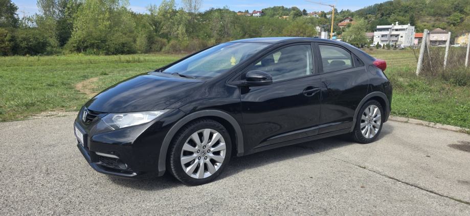 Honda Civic 2,2 reg. do 12/26, Vrlo dobro stanje, fotografija 5