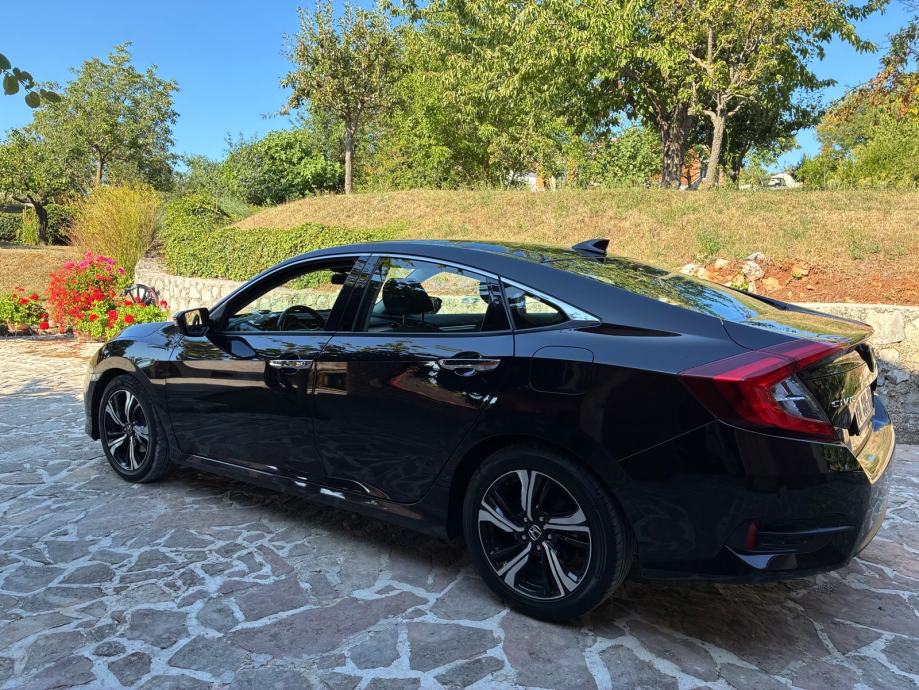 Honda Civic 1,6 i-DTEC 2019 - 1. Vlasnik - Svi servisi Honda - 209 tkm, fotografija 2