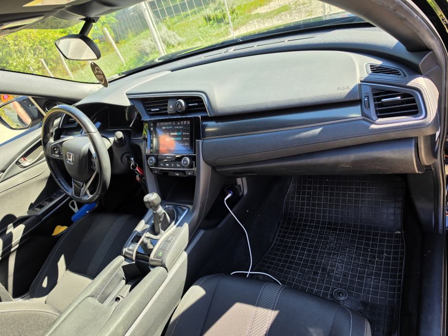 Honda Civic HB 1,6 dtec, fotografija 5