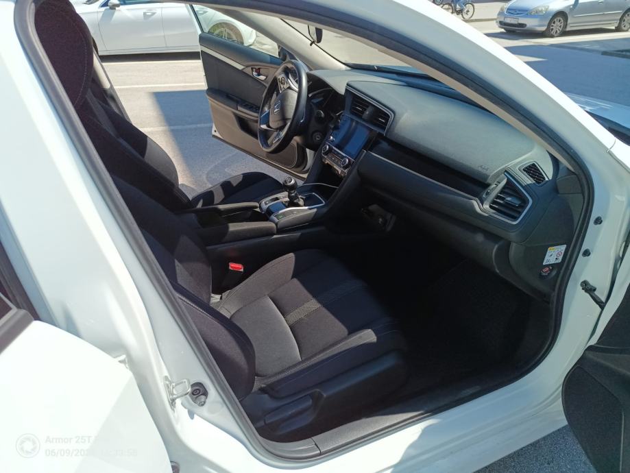 Honda Civic Sedan 1.5, fotografija 8