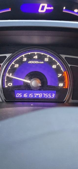 Honda Civic Sedan 1.8i, Stanje kao novo!, fotografija 5