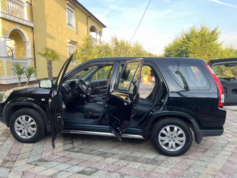 Honda CR-V 2,0, fotografija 9
