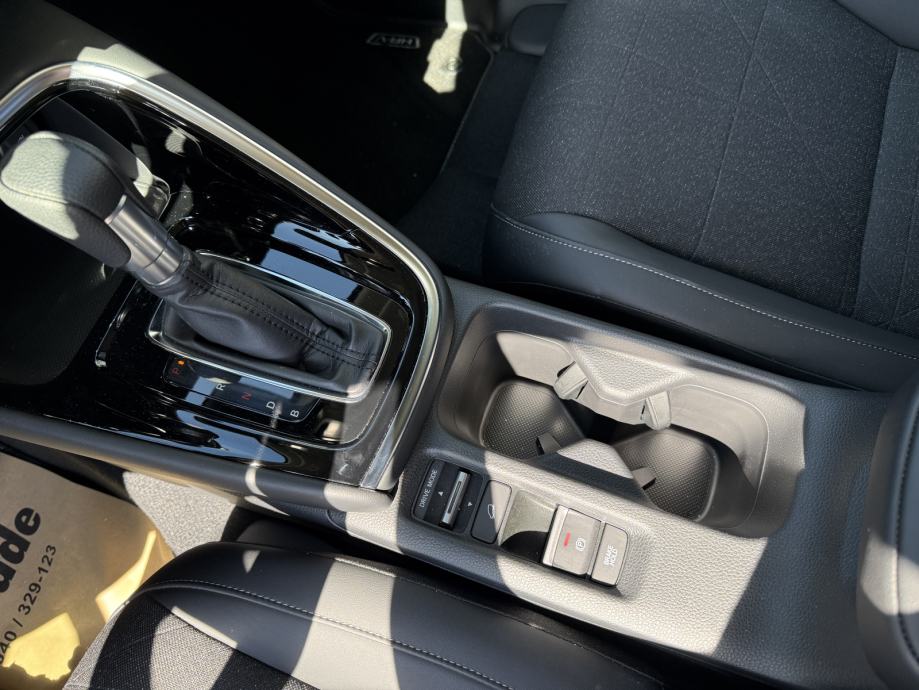 Honda HR-V 1,5 Hybrid Advance, fotografija 14