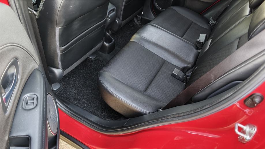 Honda HR-V 1,5 i-VTEC. Executiv. 2019. god. 88tkm., fotografija 9