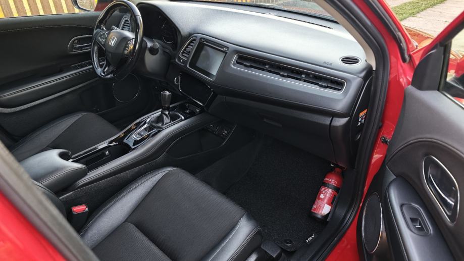 Honda HR-V 1,5 i-VTEC. Executiv. 2019. god. 88tkm., fotografija 8