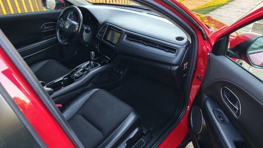 Honda HR-V 1,6 i-DTEC. Executiv. 23tkm. Reg 1.godinu, fotografija 8