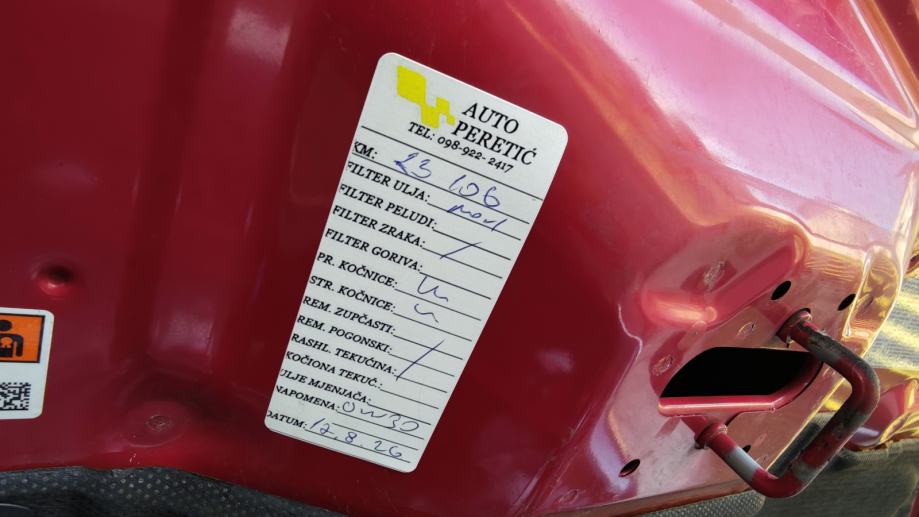 Honda HR-V 1,6 i-DTEC. Executiv. 23tkm. Reg 1.godinu, fotografija 20