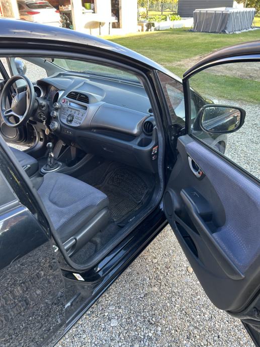 Honda Jazz 1,2i - 2009. godište, PALI i VOZI, fotografija 12