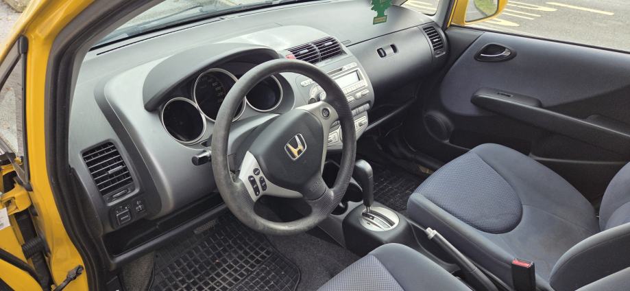 Honda Jazz 1,4 automatik, fotografija 7