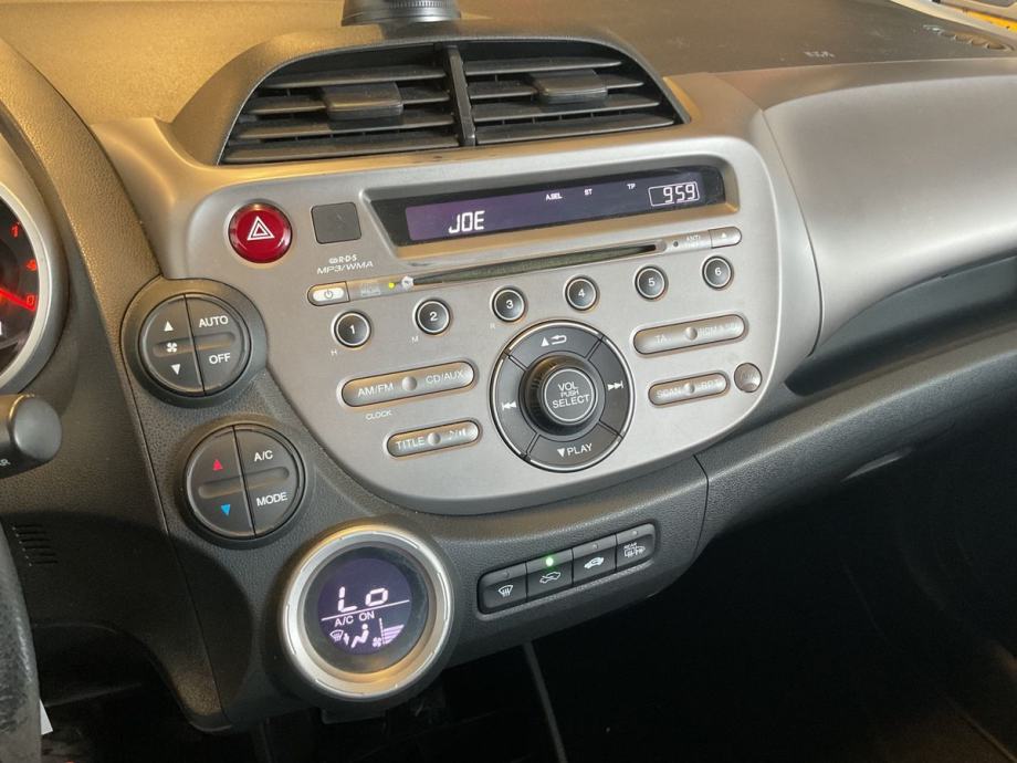 HONDA JAZZ 1.4 SA AUTOMATSKIM MJENJACEM, BEZ SUDARA U PROMETU, fotografija 8