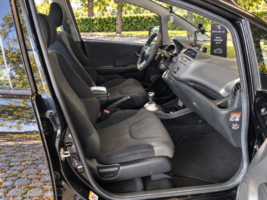 HONDA JAZZ 1.4 SA AUTOMATSKIM MJENJACEM, BEZ SUDARA U PROMETU, fotografija 9