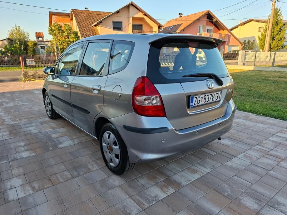 Honda Jazz 1,4 CVT automatik *REG-1-GOD* KLIMA*KARTICE*, fotografija 7