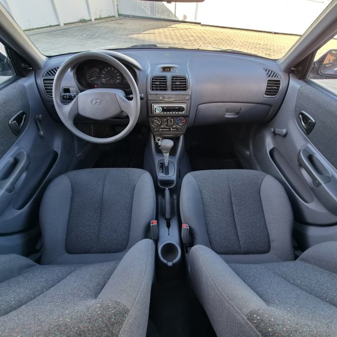 Hyundai Accent 1,3 benzin AUTOMATIK •119.oookm● HR auto, fotografija 10