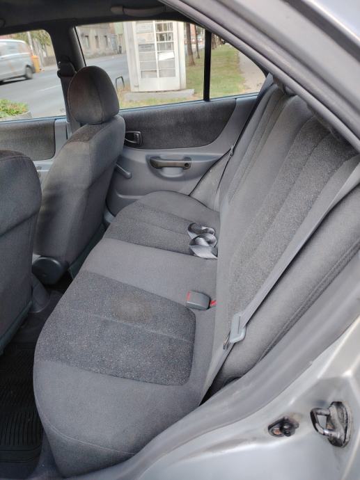 Hyundai Accent 1,3 GL, fotografija 2