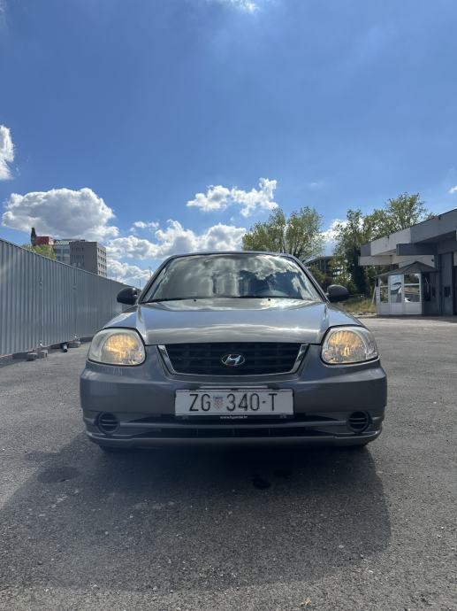 Hyundai Accent 1.3 LS SAMO 40000KM REG.1 GOD., pogled izvana - slika 2