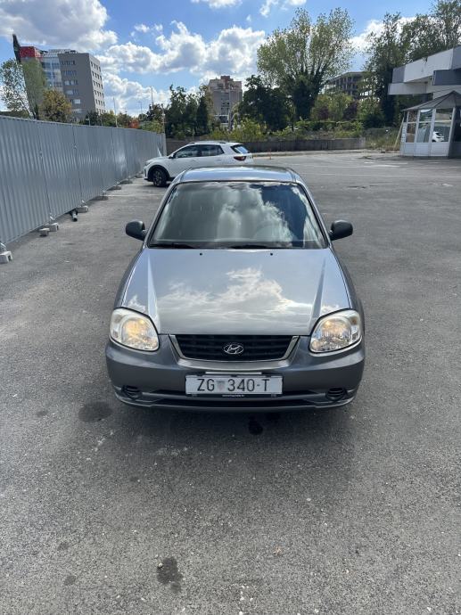 Hyundai Accent 1.3 LS SAMO 40000KM REG.1 GOD., pogled izvana - slika 3