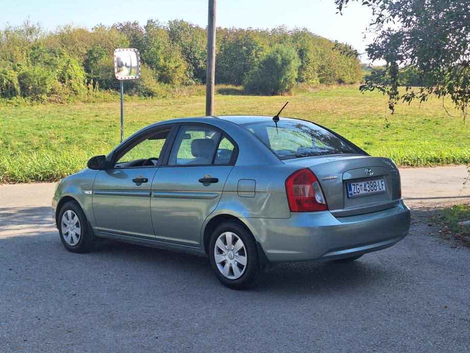 Hyundai Accent 1,4 GL 133tkm, fotografija 6