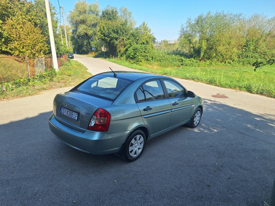 Hyundai Accent 1,4 GL 133tkm, fotografija 5