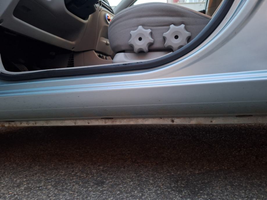 Hyundai Accent 1,4 GL,klima,servo,reg 1 god, fotografija 8