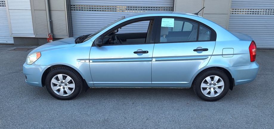 Hyundai Accent 1,4 GL,klima,servo,reg 1 god, fotografija 6