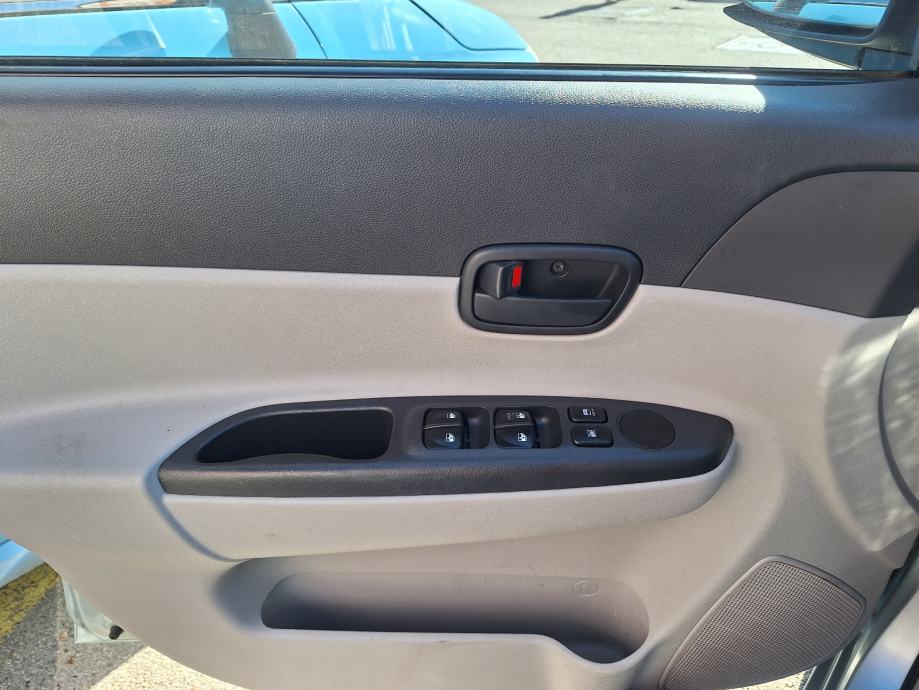 Hyundai Accent 1,4 GL,klima,servo,reg 1 god, fotografija 9