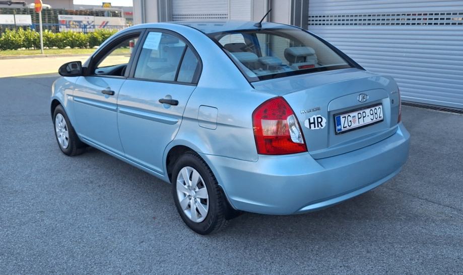 Hyundai Accent 1,4 GL,klima,servo,reg 1 god, fotografija 5