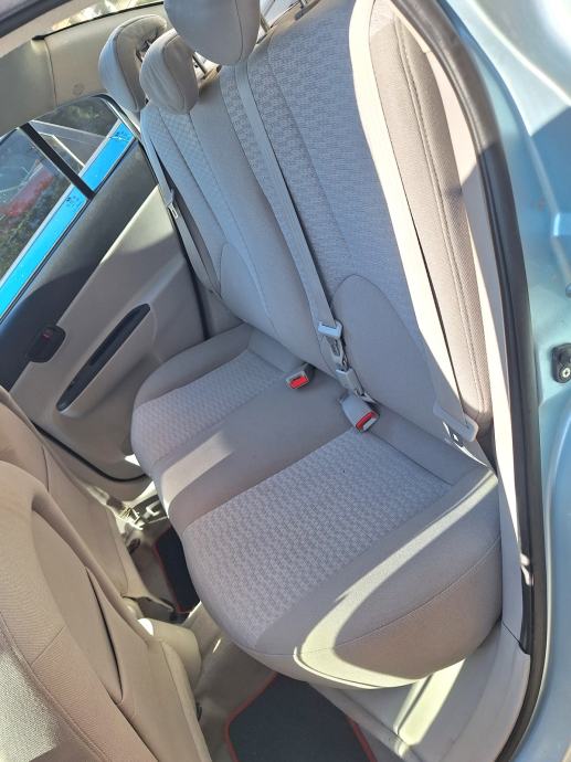 Hyundai Accent 1,4 GL,klima,servo,reg 1 god, fotografija 15