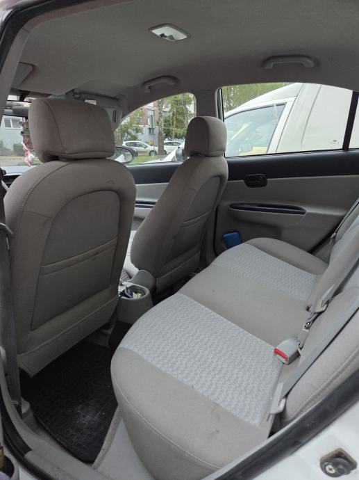 Hyundai Accent 1,4 GL, fotografija 6
