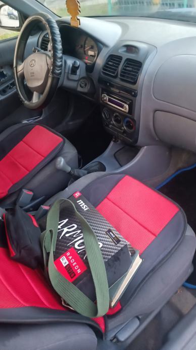 Hyundai Accent 1,5 benzin + plin, fotografija 5