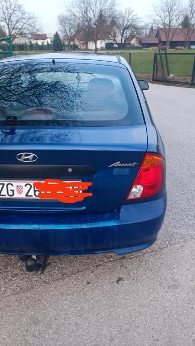 Hyundai Accent 1,5 benzin + plin, fotografija 13