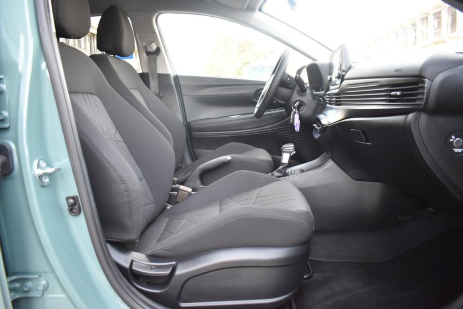 Hyundai Bayon 1.0 T-GDI COMFORT DCT, STRAŽNJA KAMERA, JAMSTVO, fotografija 17