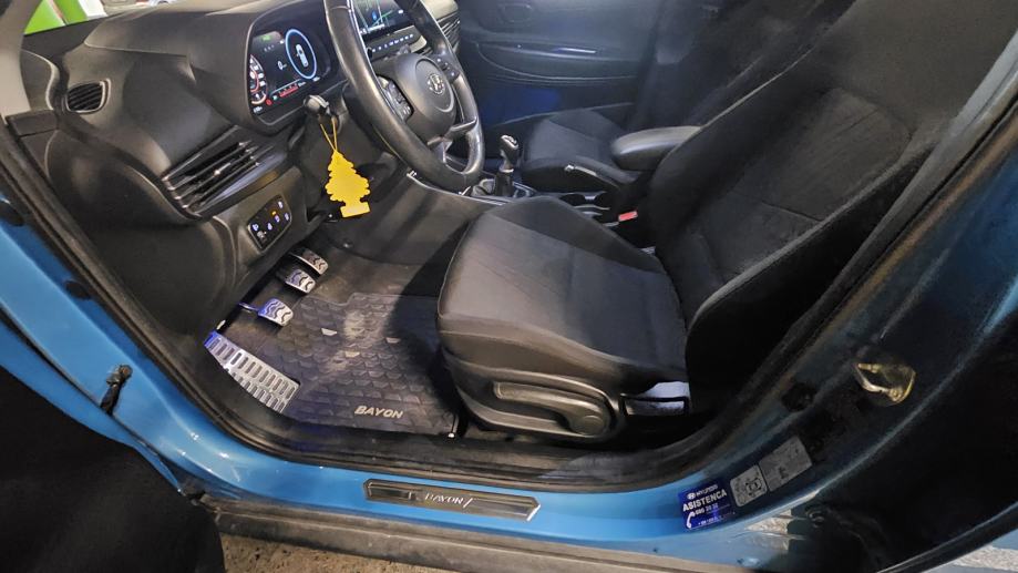 HYUNDAI BAYON 1.0 T-GDI 100 KS PREMIUM – PRVI VLASNIK – JAMSTVO, fotografija 9