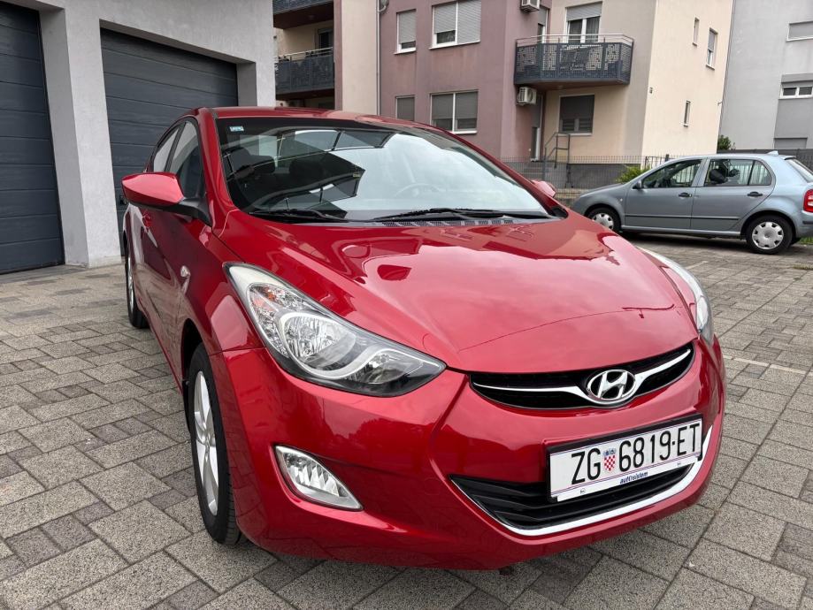 Hyundai Elantra 1.6 benzin,1. Vlasnik,HR. Auto,samo 118ooo kilometara!, fotografija 9