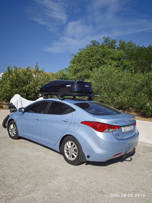 Hyundai Elantra 1,6 MPI + plin, fotografija 2
