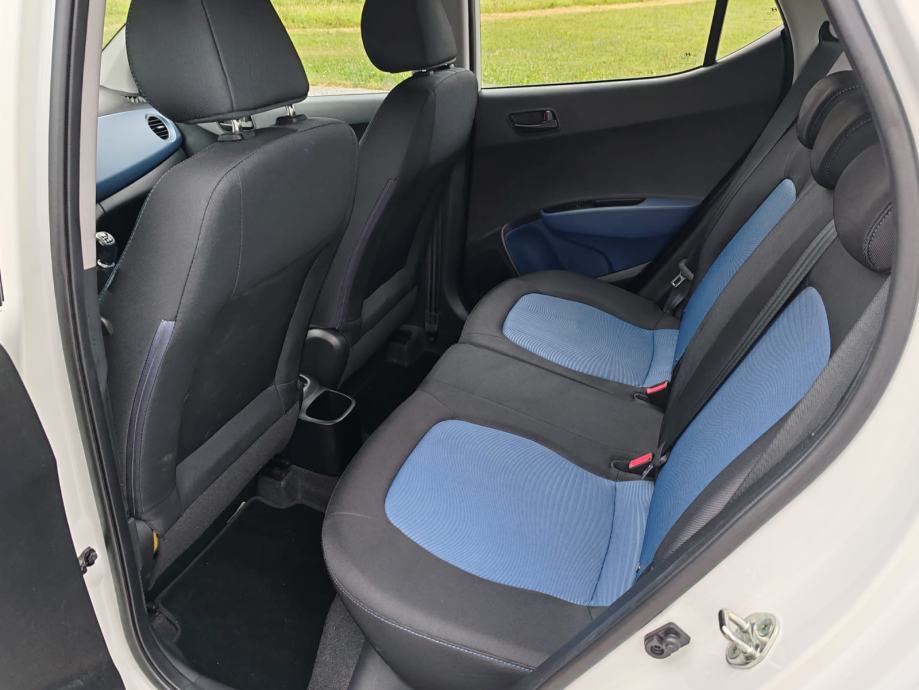 Hyundai i10 1,0 2015 god,56000 km,klima,kartice, fotografija 10