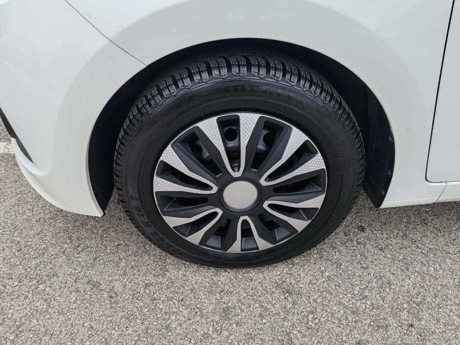 Hyundai i10 1,0 2015 god,56000 km,klima,kartice, fotografija 7