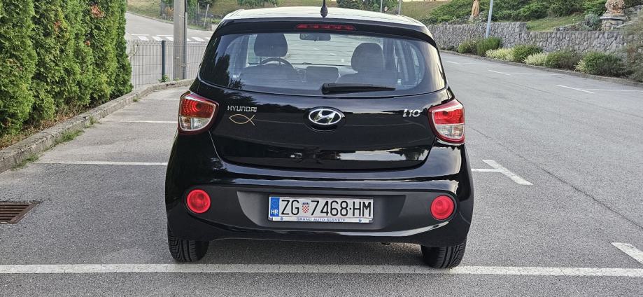 Hyundai i10 1,0 92 000 KILOMETARA HR VOZILO, fotografija 6