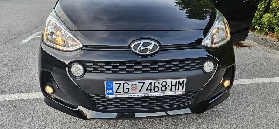 Hyundai i10 1,0 92 000 KILOMETARA HR VOZILO, fotografija 7