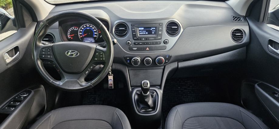 Hyundai i10 1,0 92 000 KILOMETARA HR VOZILO, fotografija 13