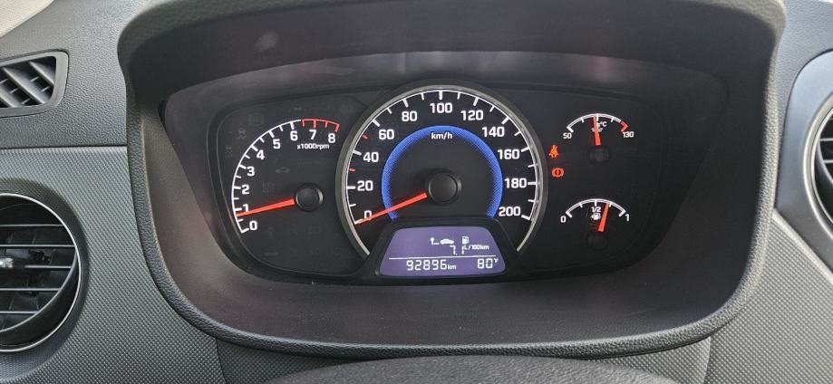 Hyundai i10 1,0 92 000 KILOMETARA HR VOZILO, fotografija 15