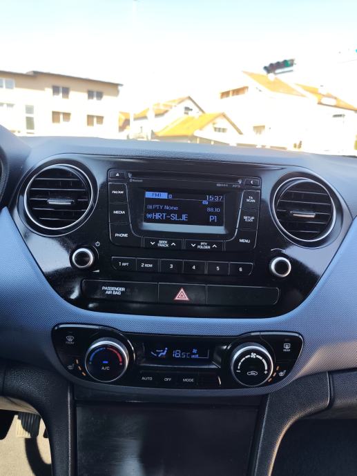 Hyundai i10 1,0 GO **KLIMA**, fotografija 13