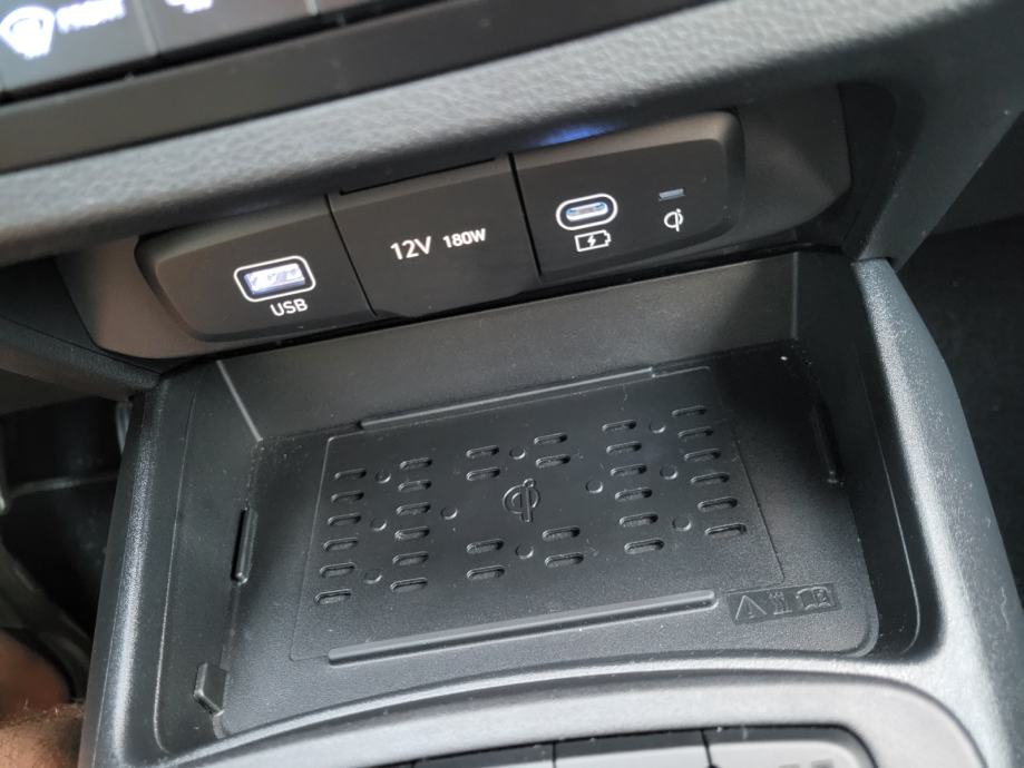 Hyundai i10 1,0, fotografija 17