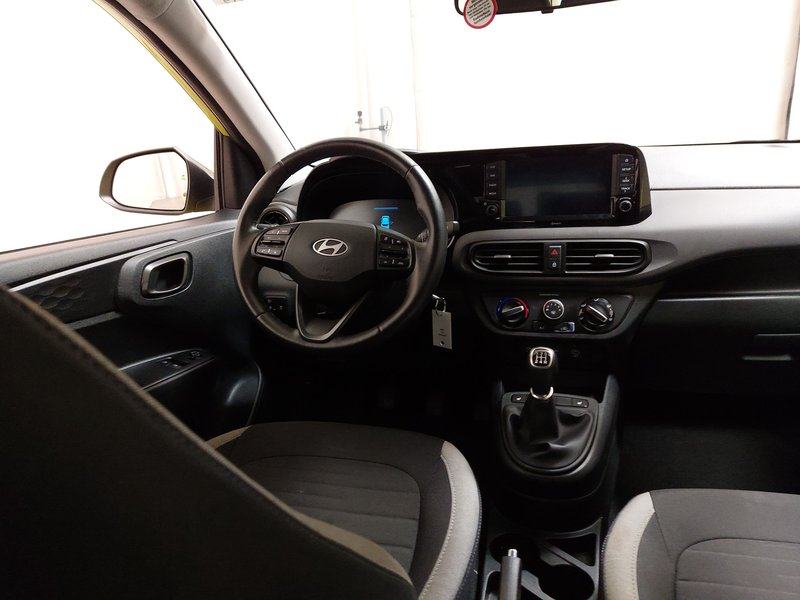Hyundai i10 1.0 Trend, fotografija 17