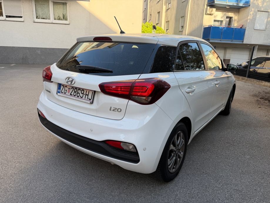 Hyundai i20 1,0 T-GDI automatik, fotografija 7