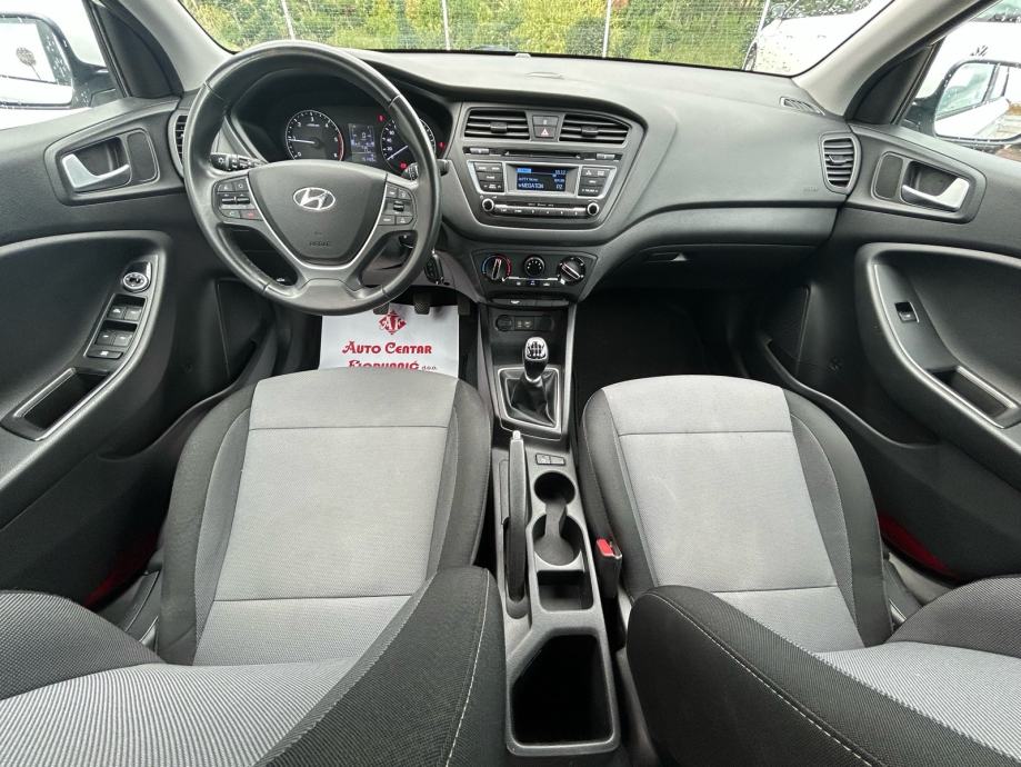 Hyundai i20 1,1 CRDi 2016.,SERVISNA, CAR-PASS, PARK SENZ.,KLIMA, LED, fotografija 9