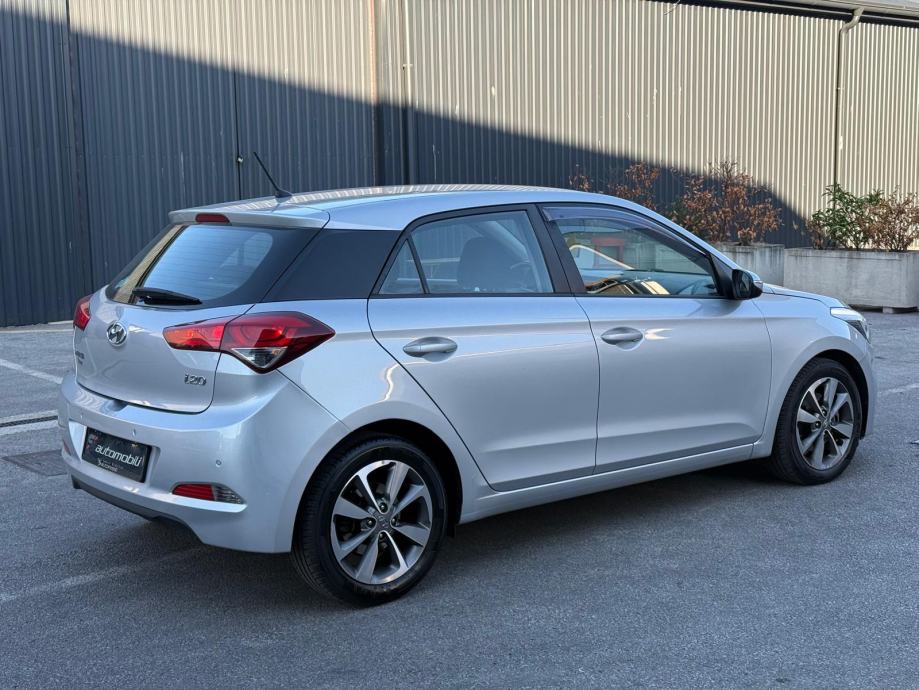 Hyundai i20 1,1 CRDi | diesel | registriran | klima |, pogled izvana - slika 5