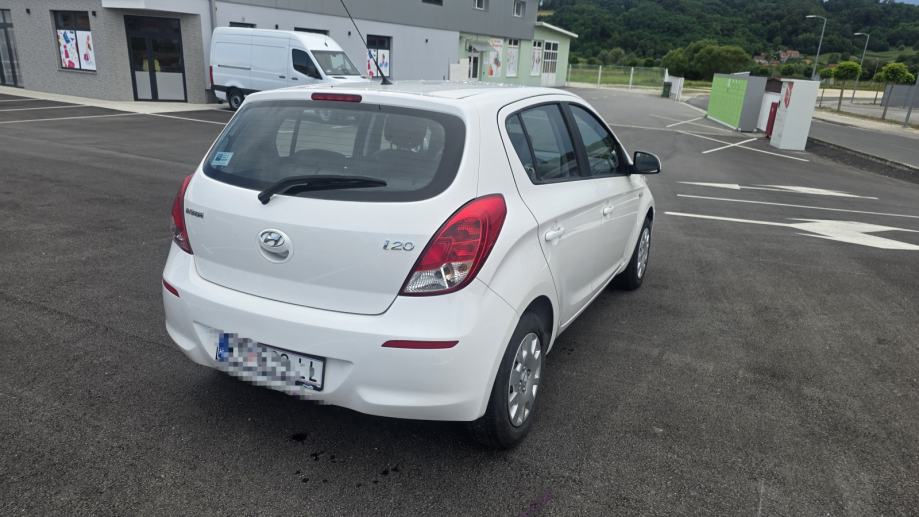 Hyundai i20 1,1 CRDi, fotografija 4